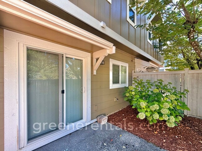 Building Photo - Coming Soon! 2BR 2.5BA Condo in Horizon Po...