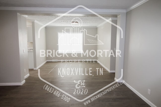 Building Photo - 1733 Lively Rd