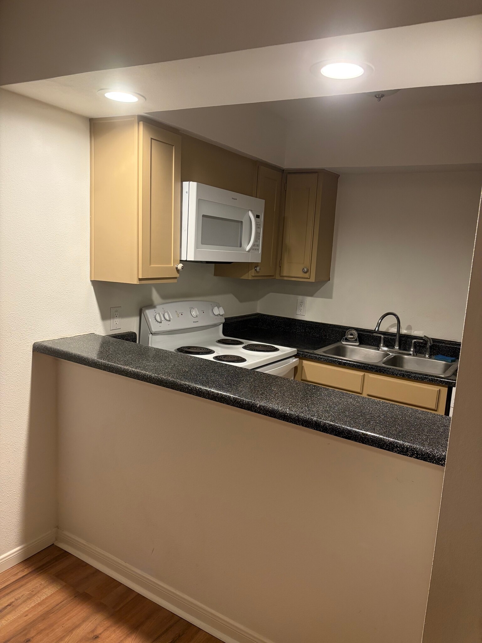 Eat in Kitchen - 3022 Forest Ln