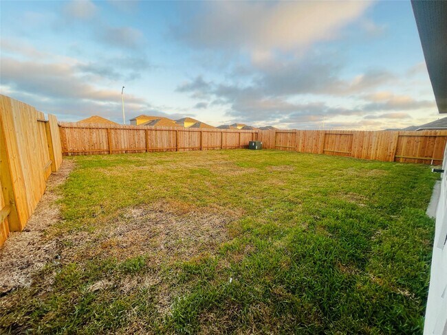Building Photo - 5146 Bay Mdws Ln