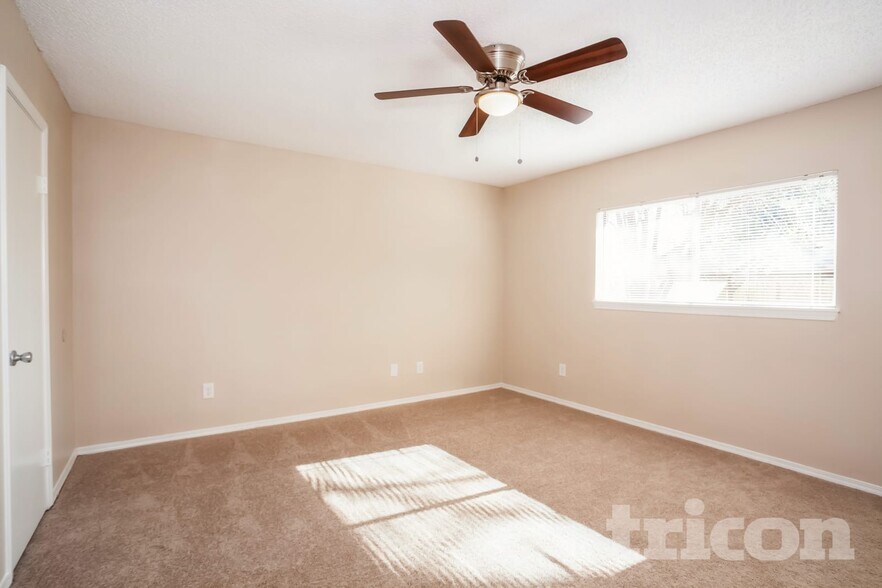 Building Photo - 12558 Chalmette St