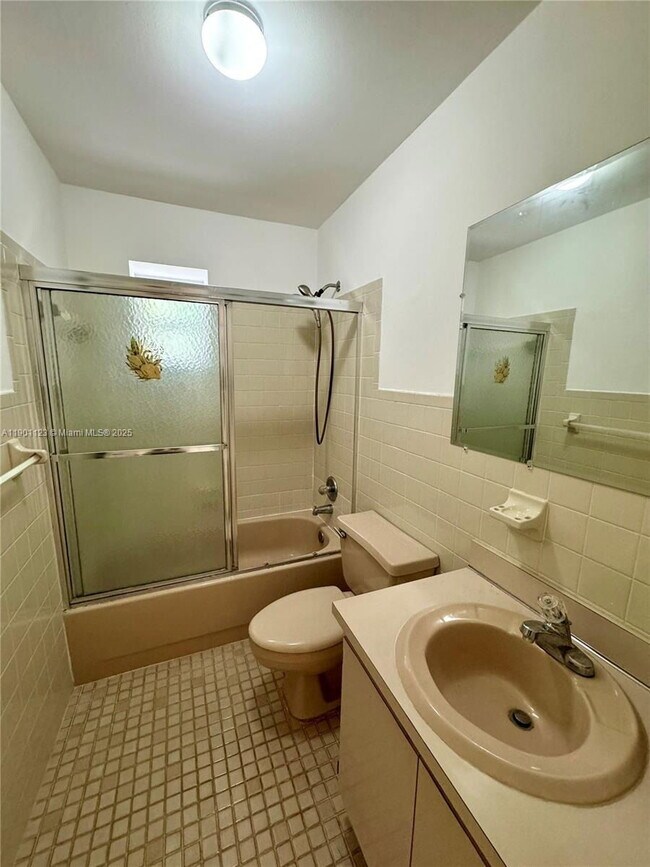 Building Photo - 5700 SW 42nd St