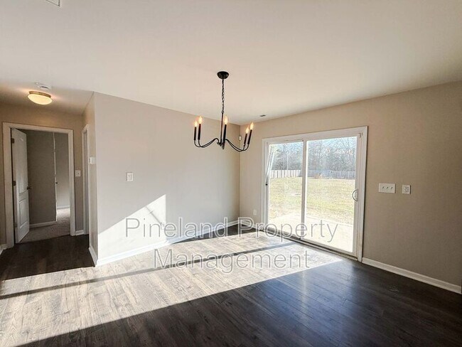 Building Photo - 475 Walters Run Dr