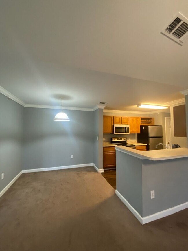 Building Photo - 18489 Bridle Club Dr