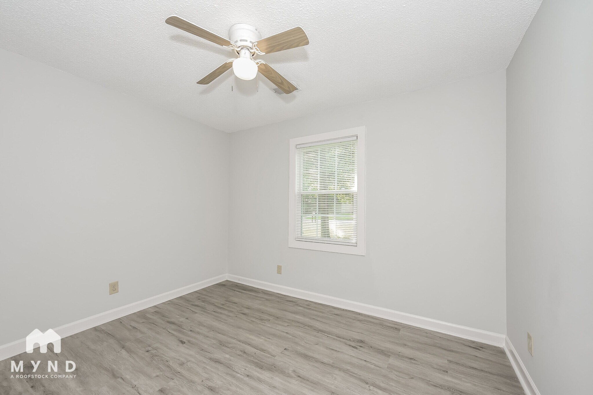 Building Photo - 6208 Stoneyridge Dr