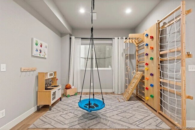 Building Photo - LUXURY MIDTOWN LIVING | PRIVATE BACKYARD RETREAT - Available NOW!