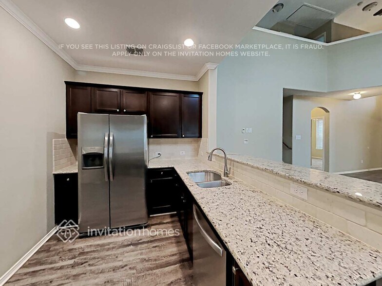 Building Photo - 5857 Bindweed Street