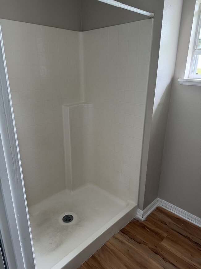 Building Photo - 255 Lobelia Dr
