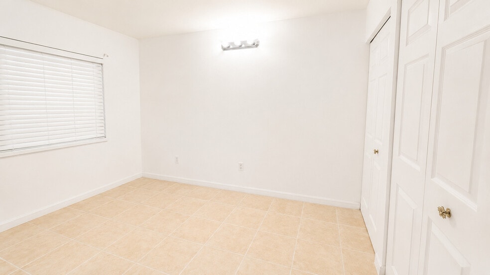 Building Photo - 8700 SW 133rd Avenue Rd
