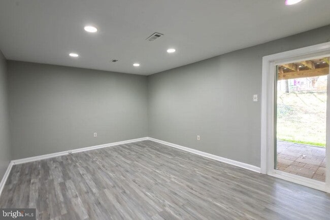 Building Photo - 15014 Courtland Pl