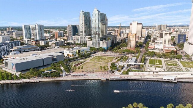 Building Photo - 777 N Ashley Dr