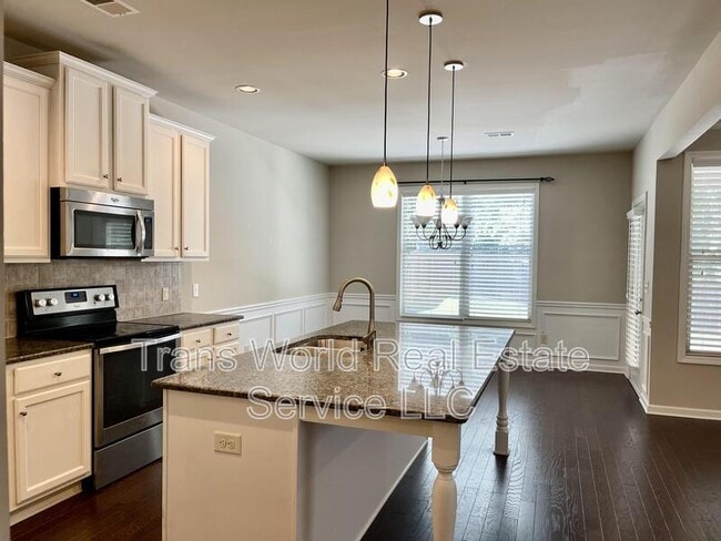 Building Photo - 5226 Apple Grove Rd NE