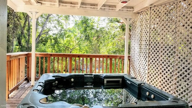 Building Photo - 2 br, 3 bath House - 4580 55th Street B