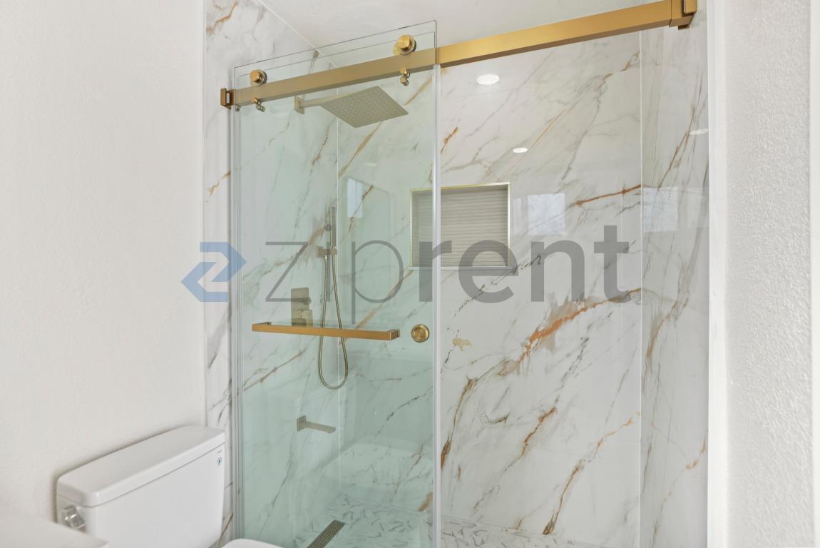 Building Photo - 3066 Nightingale Pl