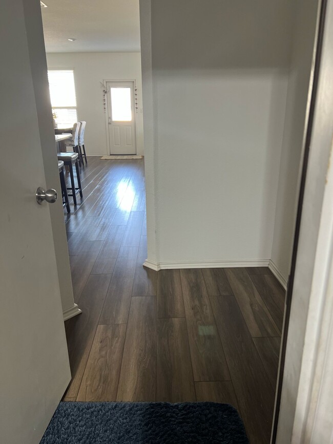 Building Photo - 549 Black Alder St