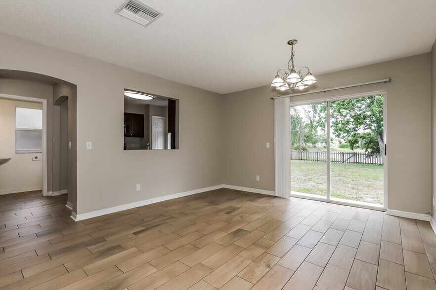 Building Photo - 13121 Fennway Ridge Dr