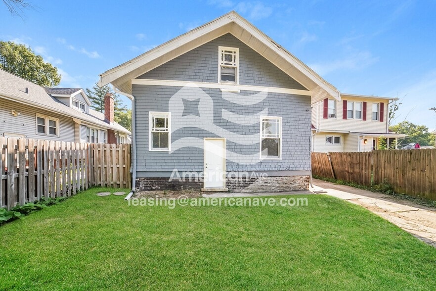 Building Photo - 2103 North North Street