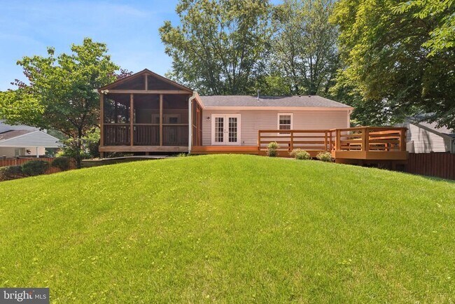 Building Photo - 8326 Briar Creek Dr