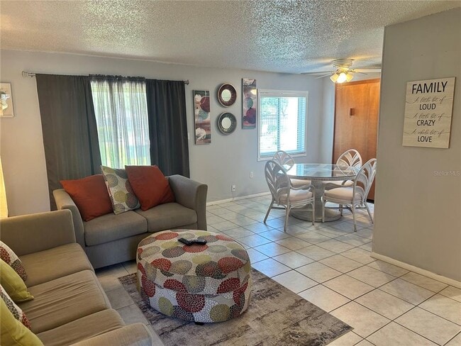 Building Photo - 4215 E Bay Dr