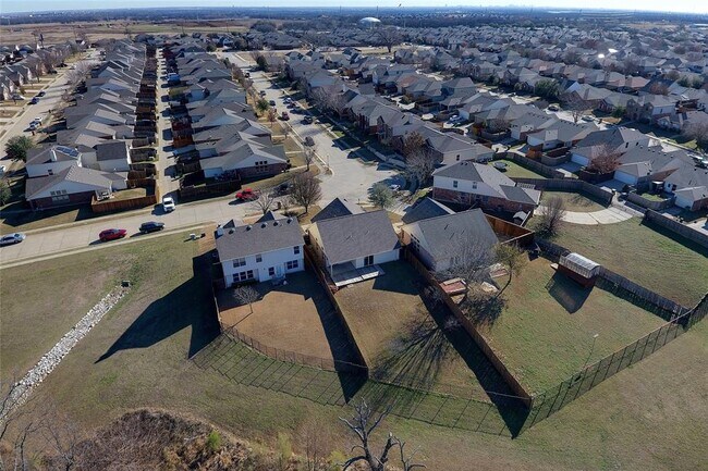 Building Photo - 160 Angus Dr