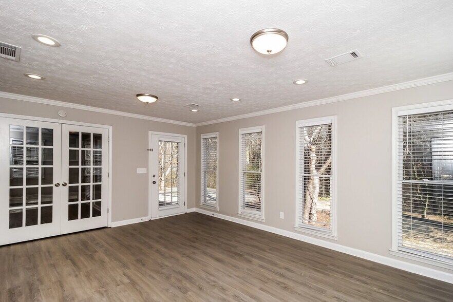 Building Photo - 4237 W Mill Trail NW