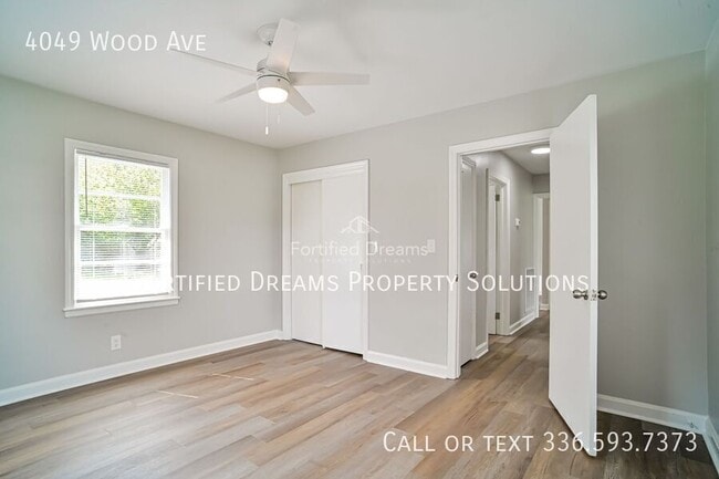 Building Photo - 4049 Wood Ave