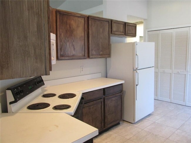 Building Photo - 13311 Meadowfield Dr