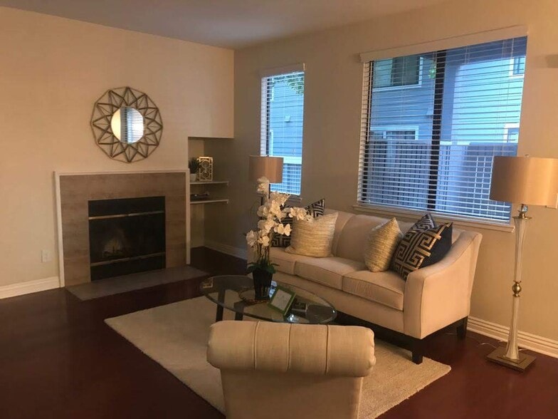 Primary Photo - 7108 Cross Creek Cir