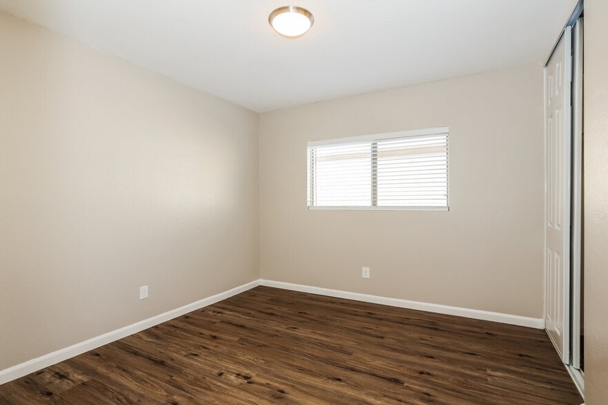 Building Photo - 18611 North 22nd St