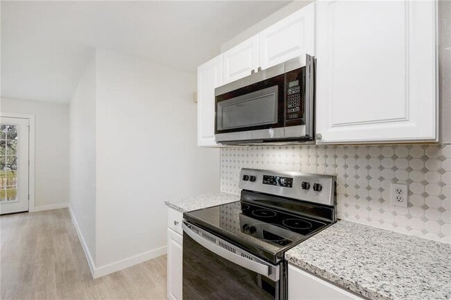 Building Photo - 15209 Sun-Bird Ln