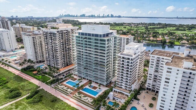 Building Photo - 5775 Collins Ave