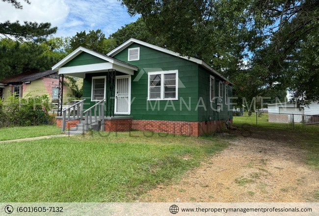 Building Photo - 1314 Alamo St