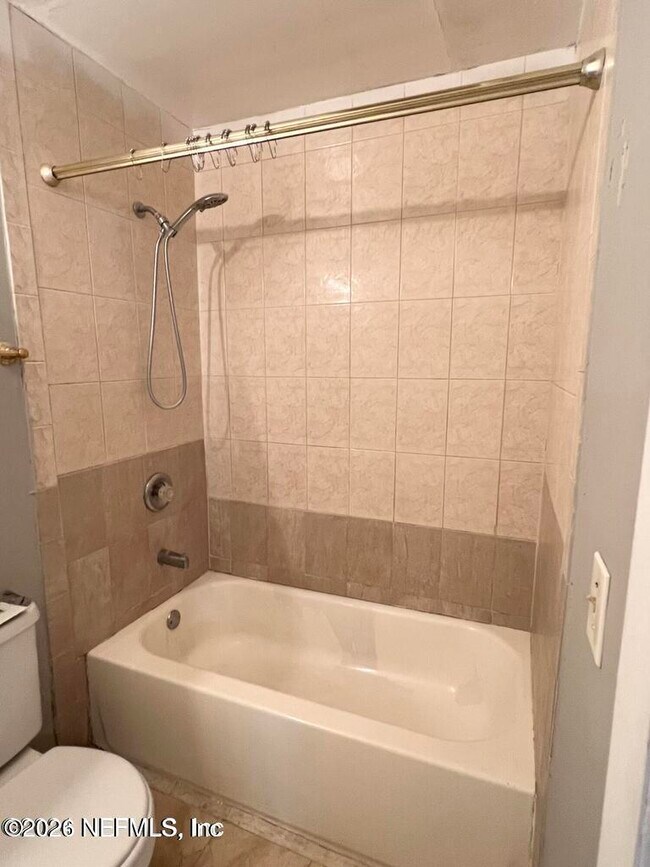 Building Photo - 6634 Kinlock Dr