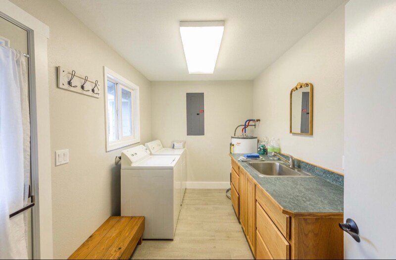 Building Photo - 3314 Sherman Ave