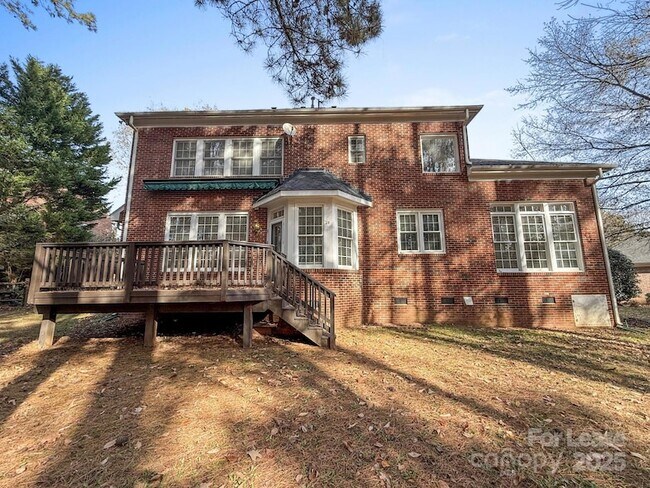 Building Photo - 11931 Overlook Mountain Dr