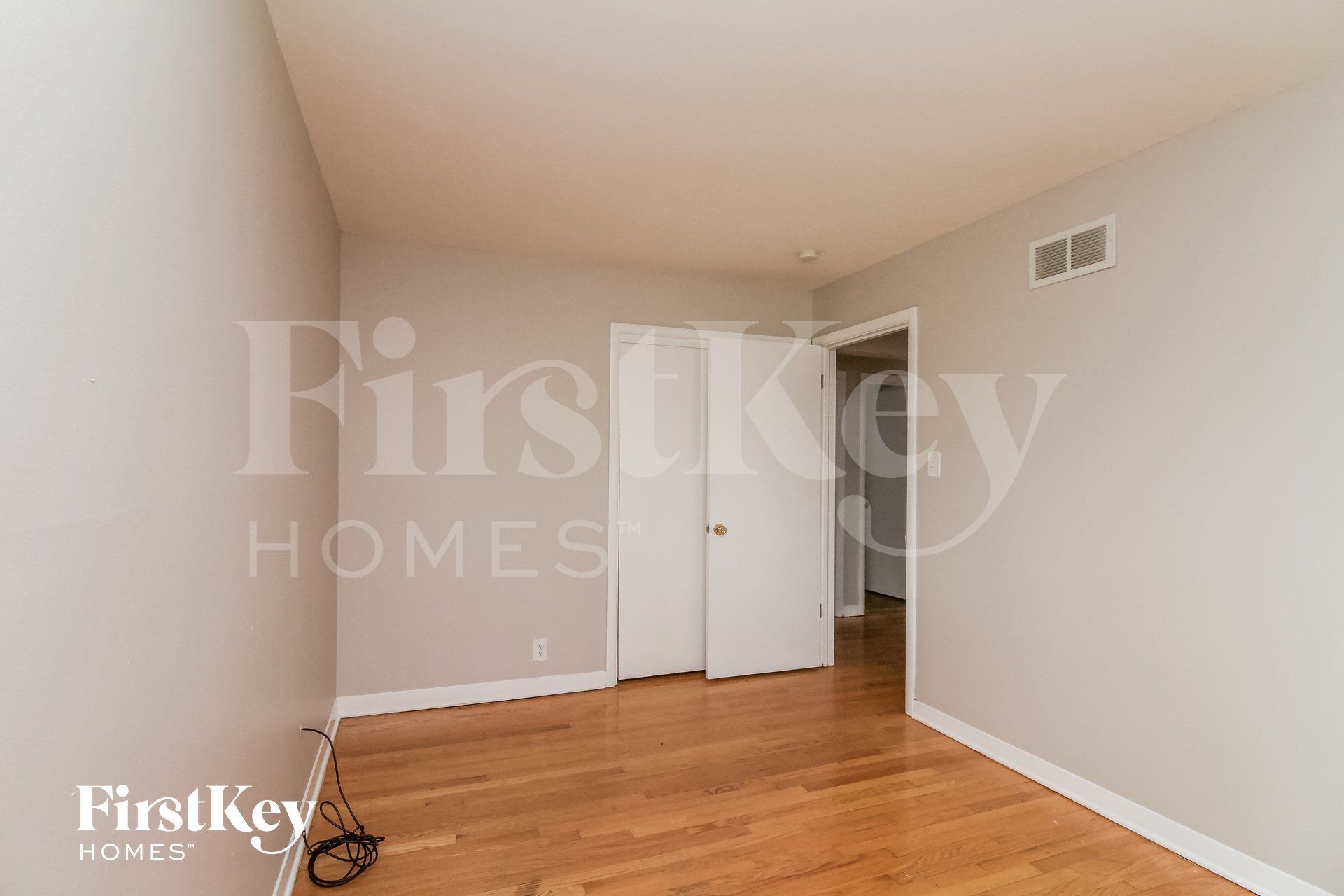 Building Photo - 8840 Sproat Ave