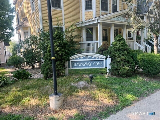 Building Photo - 924 Quinnipiac Ave