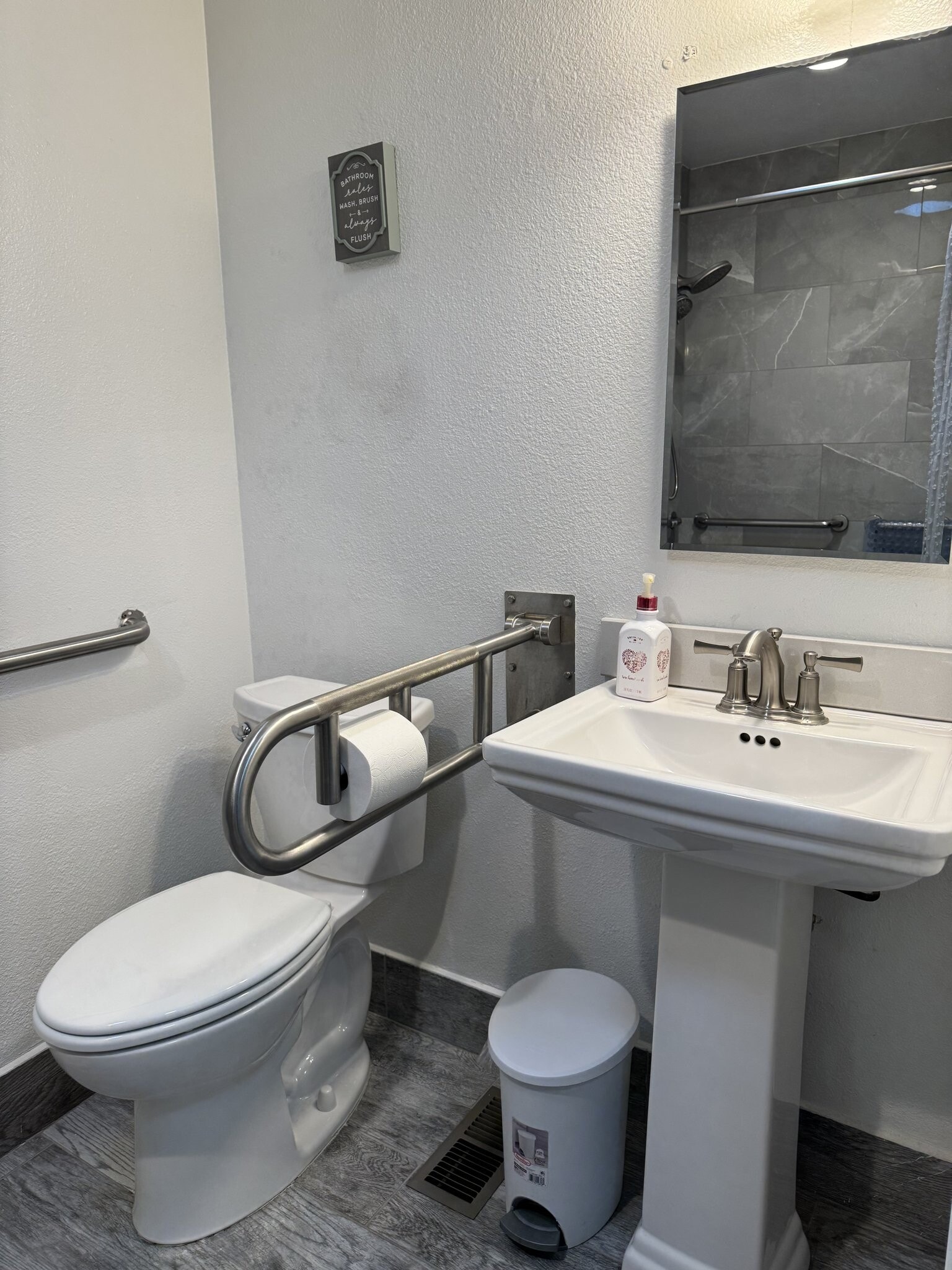 Building Photo - 10302 141st St Ct E