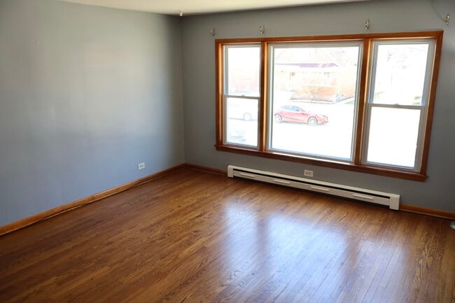 Building Photo - 9721 S Albany Ave