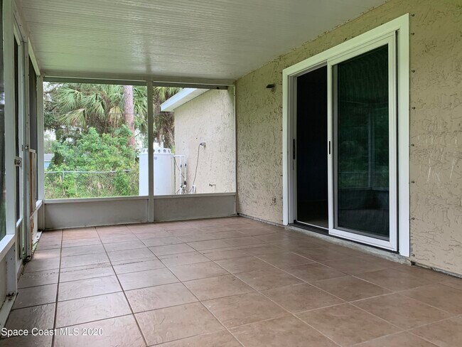 Building Photo - 890 Serenade St NW