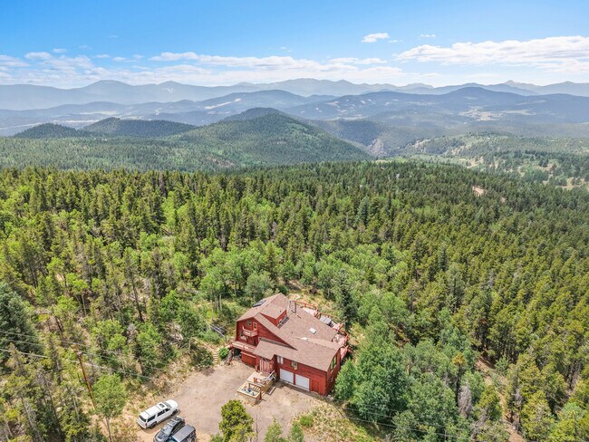 Building Photo - 204 Bristlecone Way