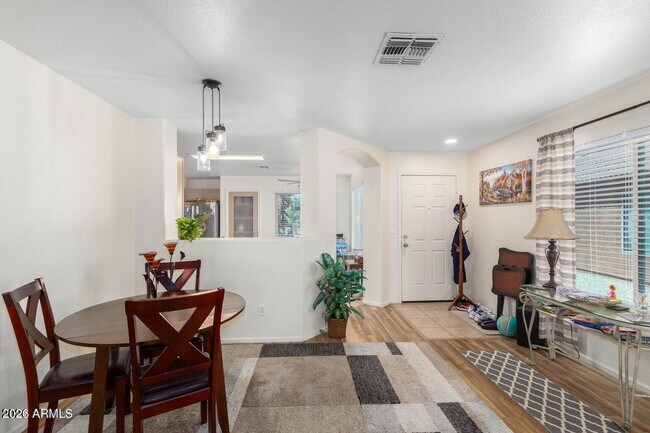Building Photo - 40147 N Cassara Dr
