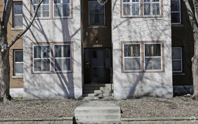 Building Photo - 1916-1918 3rd Ave S