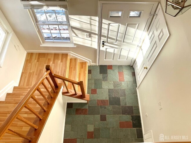 Building Photo - 246 Hyde Park Rd