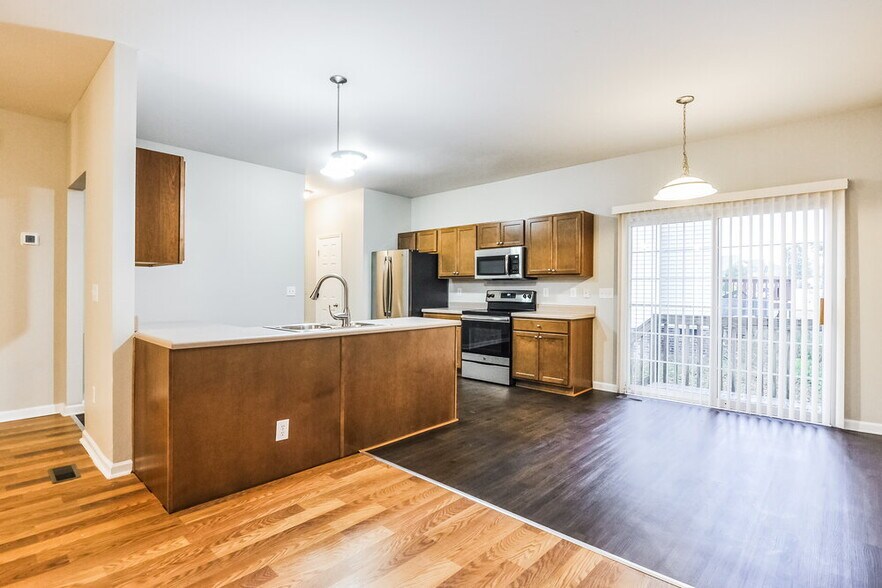 Building Photo - 705 Marjam Ln