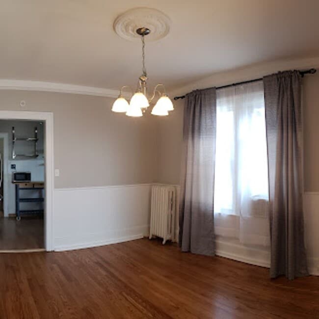 Building Photo - COMING SOON! Fully Renovated 3BR Multi-Level Home with New Appliances