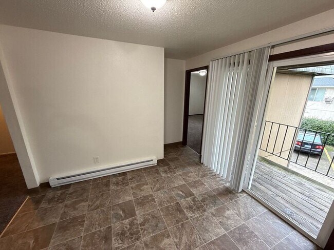 Building Photo - 3919 Iberis St NE