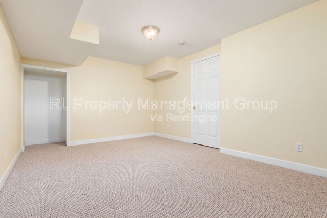 Building Photo - 484 Serenity Dr
