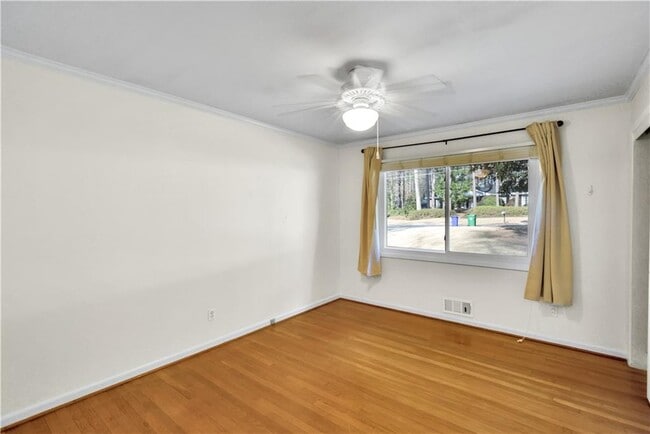 Building Photo - 2301 Echo Hills Cir NE