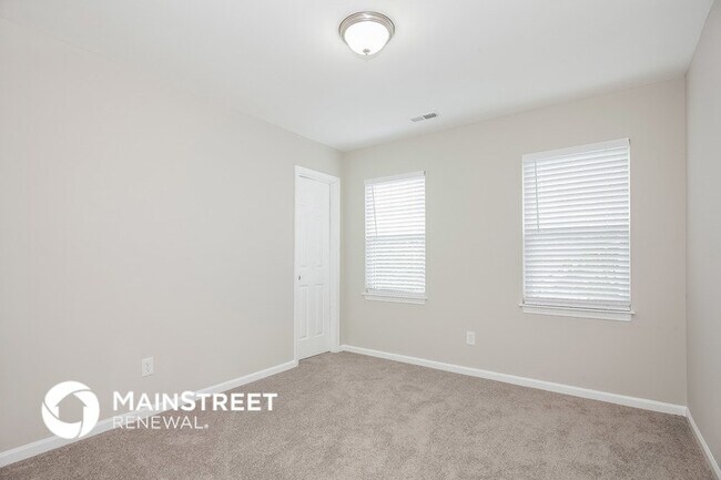 Building Photo - 3718 Bullard St